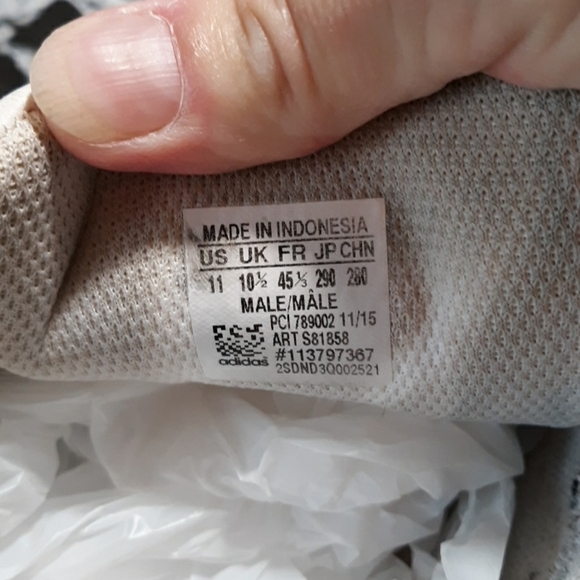 Adidas size 11 white black - Picture 7 of 7
